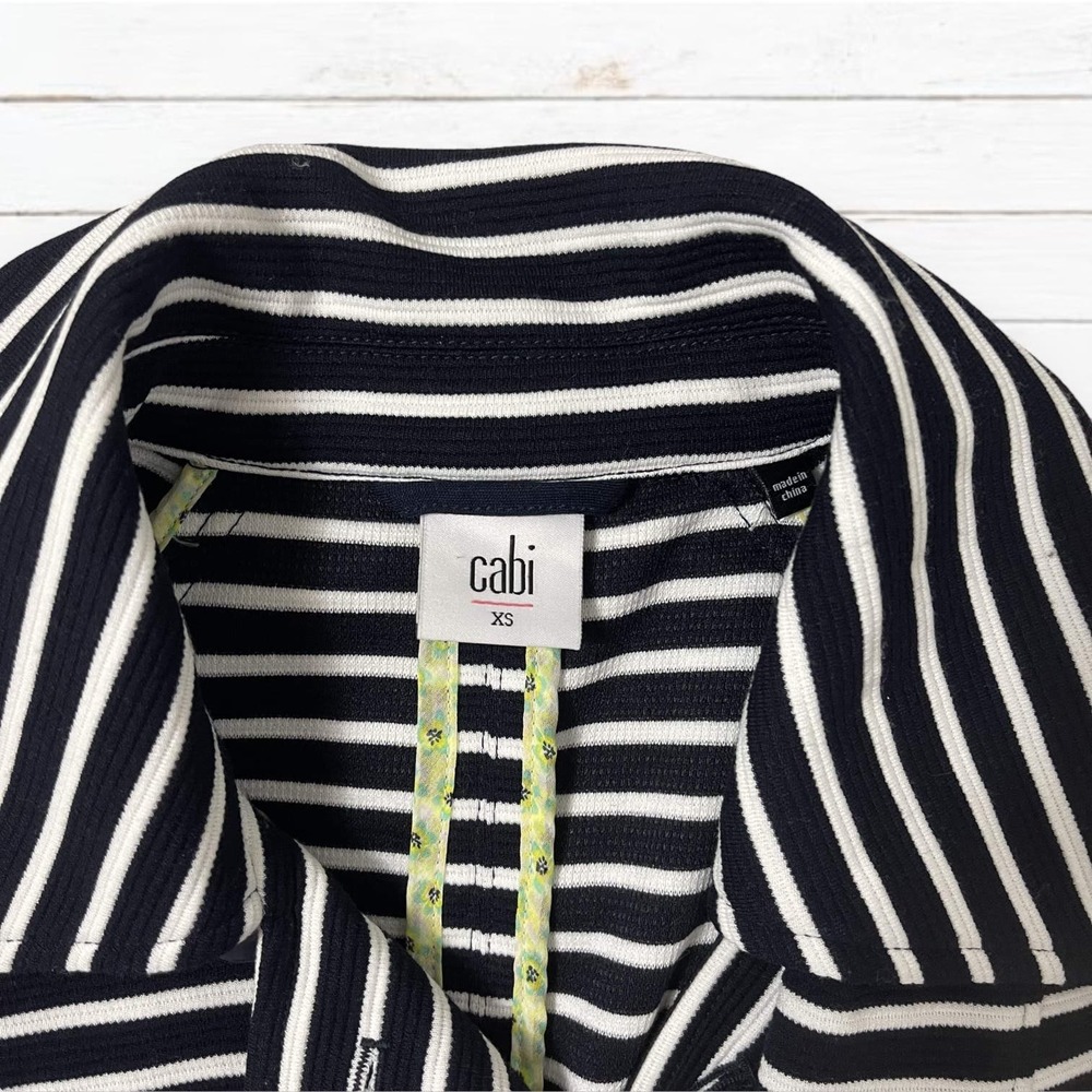 Cabi Women's Navy Blue/White Striped Maritime Trench Coat Size XS - Picture 4 of 8